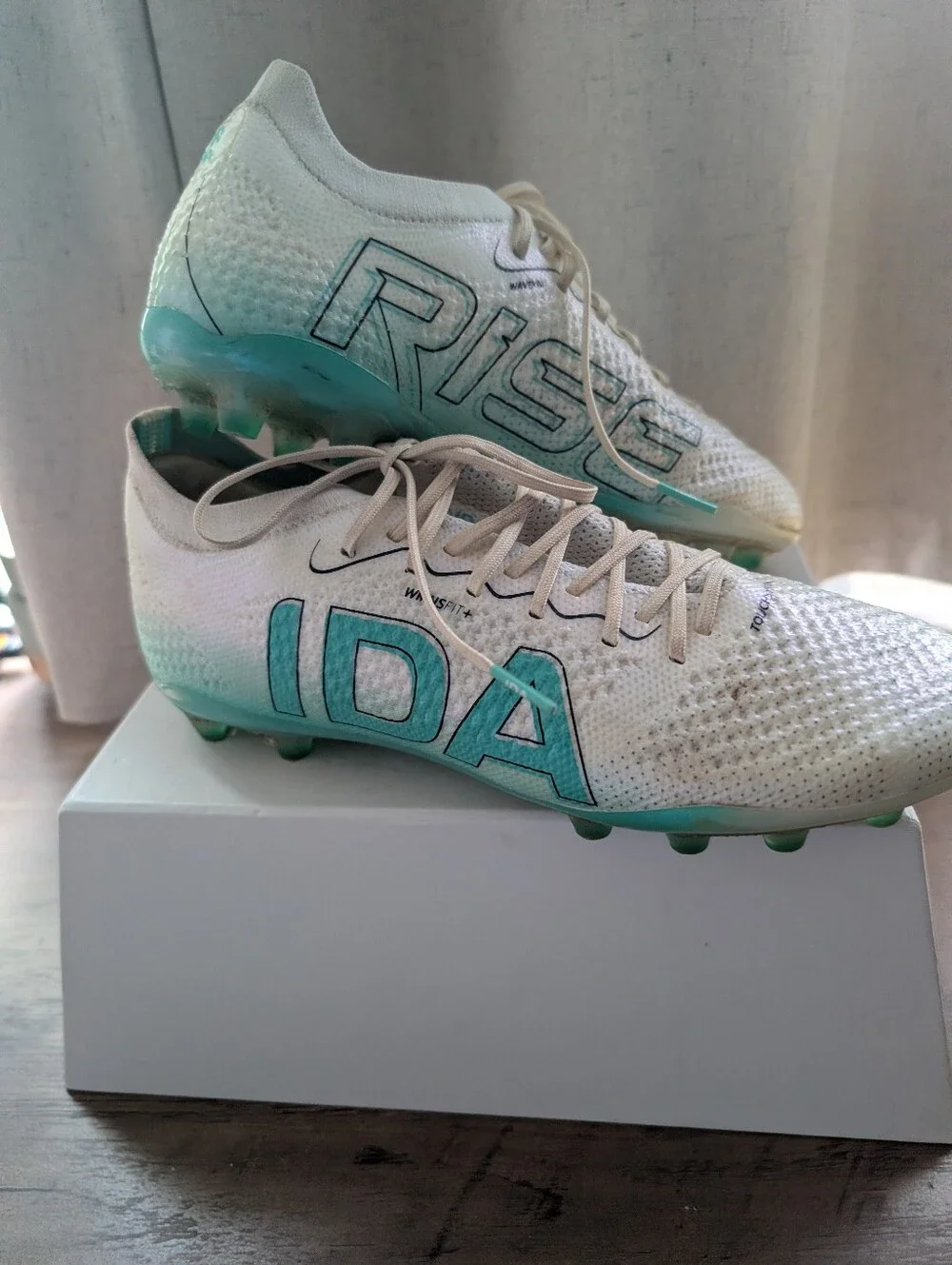 Ida Rise Cleats Size 8.5